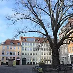 Sanders Old Square - Smart One-Bedroom Apartment Near Stroget